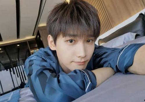 爱豆吃瓜娱乐酱邢昭林,爱豆吃瓜娱乐酱，揭秘娱乐圈幕后故事